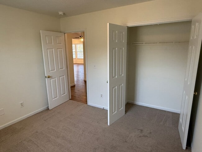 Building Photo - 12631 Cumberland Crest Dr