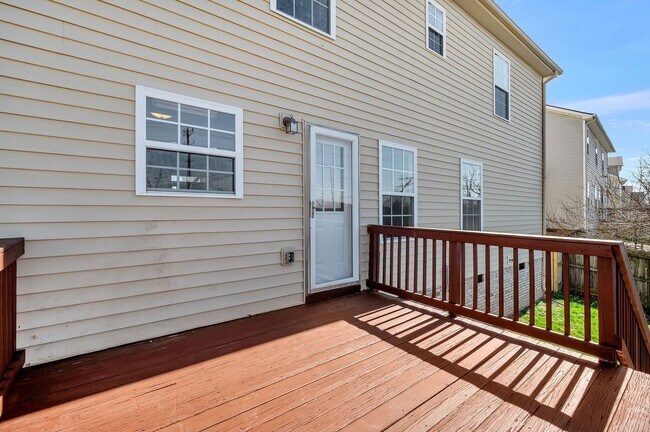 Building Photo - Perfect Family Layout with Office & Large Fenced Backyard | $500 Move-In Incentive for 4/1/26 Mov...