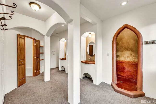 Building Photo - *SHORT TERM LEASE* 5 Bed 2 Bath, Dream Retreat in Caughlin Ranch