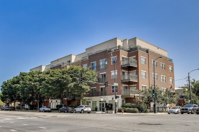 Primary Photo - 1155 W Roosevelt Rd