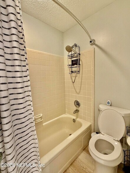 Building Photo - 133 Bermuda Ct