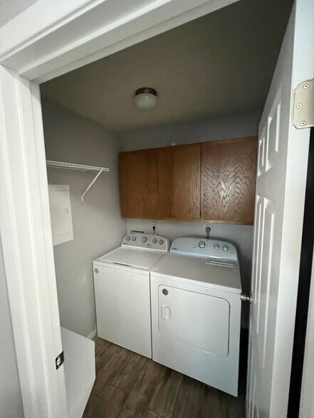 Building Photo - 2815 Longmire Dr