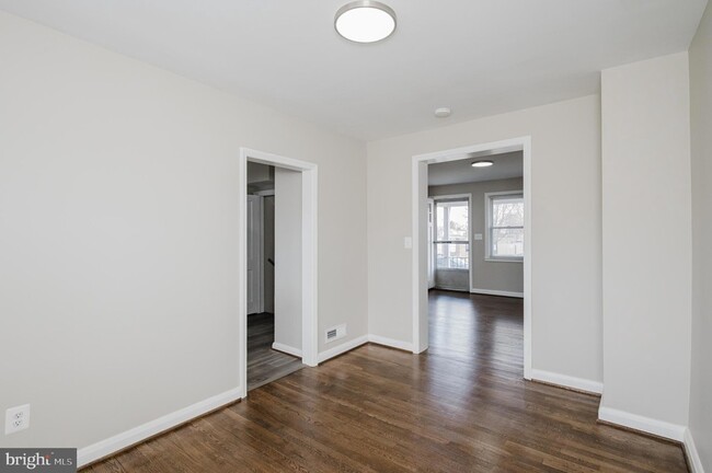 Building Photo - 72 Stemmers Run Rd