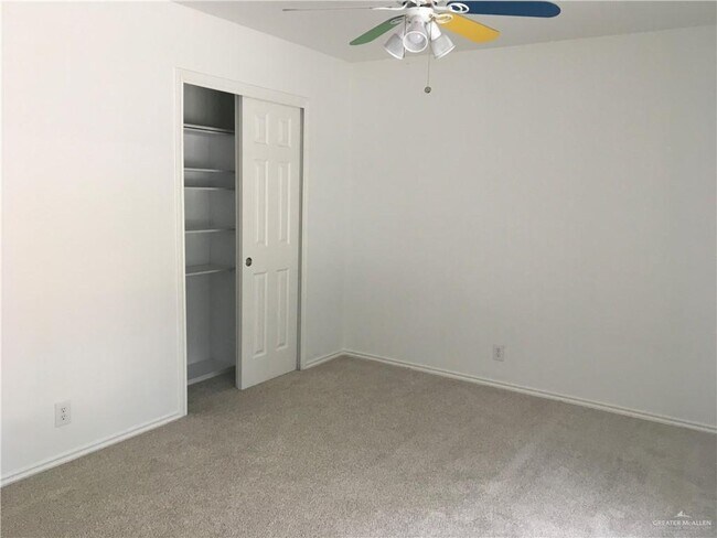 Building Photo - 3618 Wolf Dr
