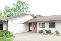 Building Photo - 604 W Soutar Dr