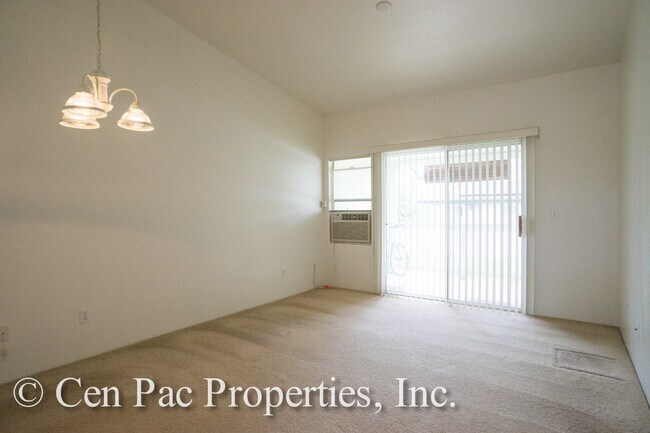 Building Photo - 2 Bed/2 Bath/ 2 Parking Stalls - Close to Waikele Shopping Center and Bus Line