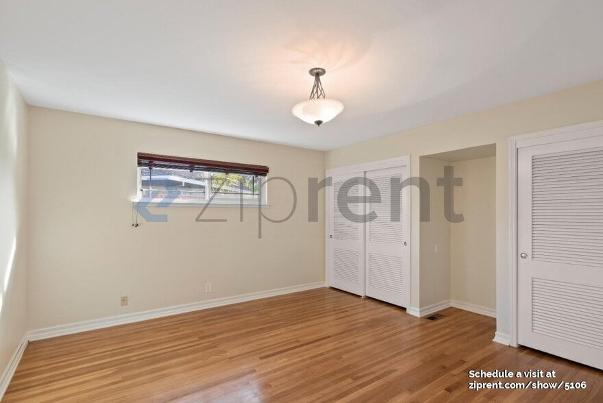 Building Photo - 1565 Klamath Dr