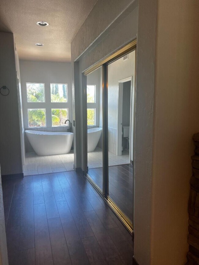 Building Photo - 45362 Tesiben Ct