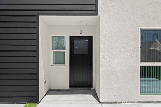 Building Photo - 5216 Auckland Ave