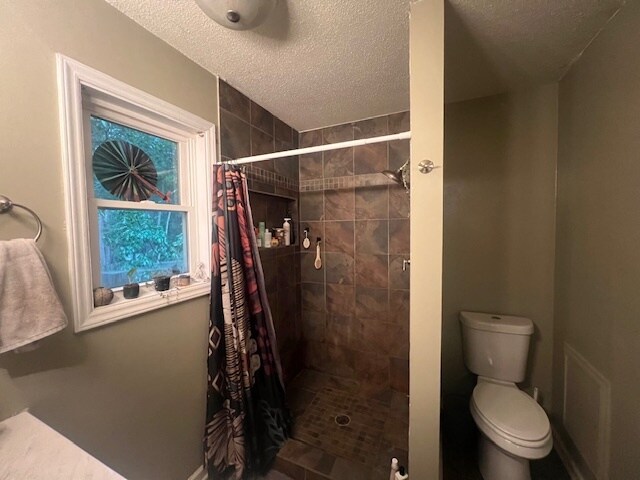 Master Bath@dn - 1000 Cheviot Ave