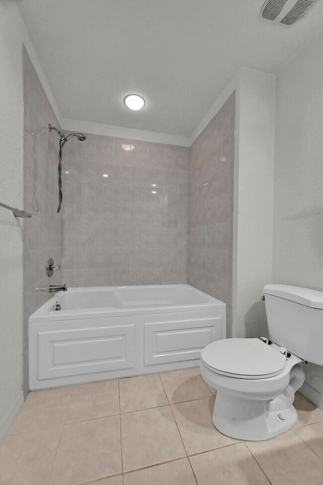 Building Photo - 1846 Pelican Dr