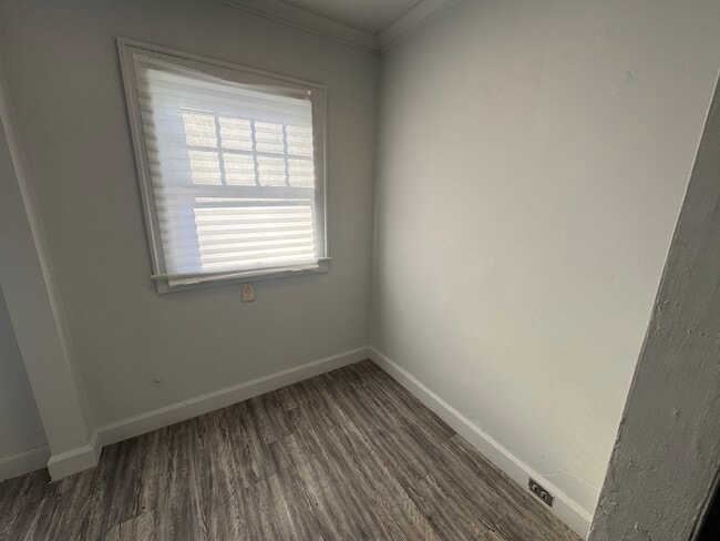 Building Photo - 22 Delaware-