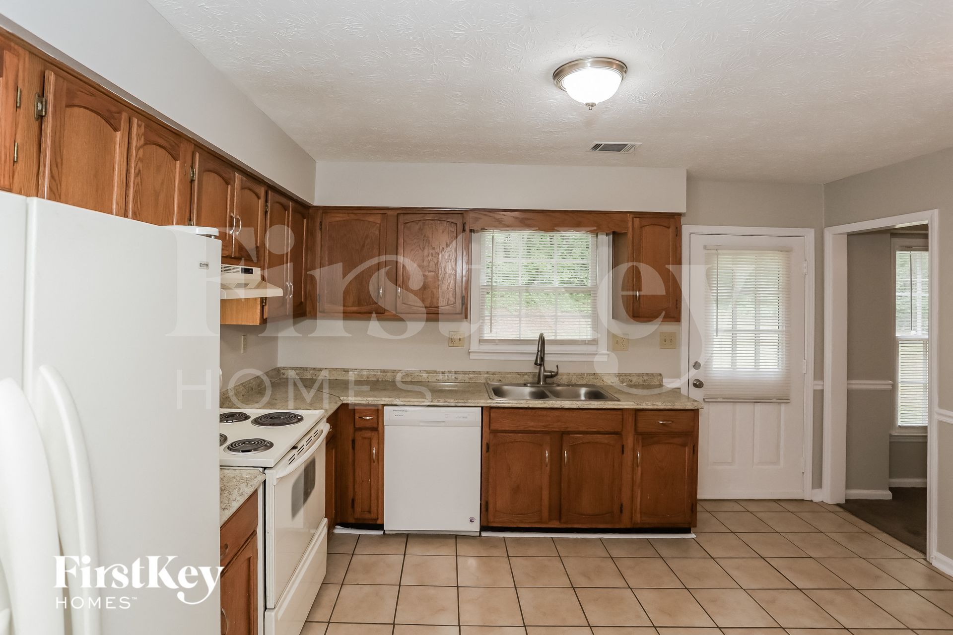 Building Photo - 3900 Hadley Farm Dr