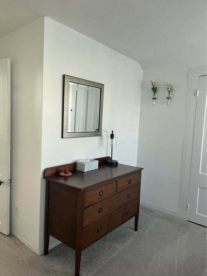 Bedroom #1 with furniture - 44 N Spring St