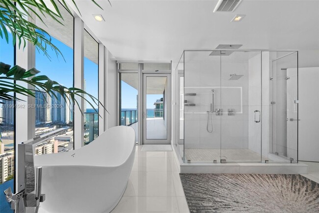 Building Photo - 330 Sunny Isles Blvd