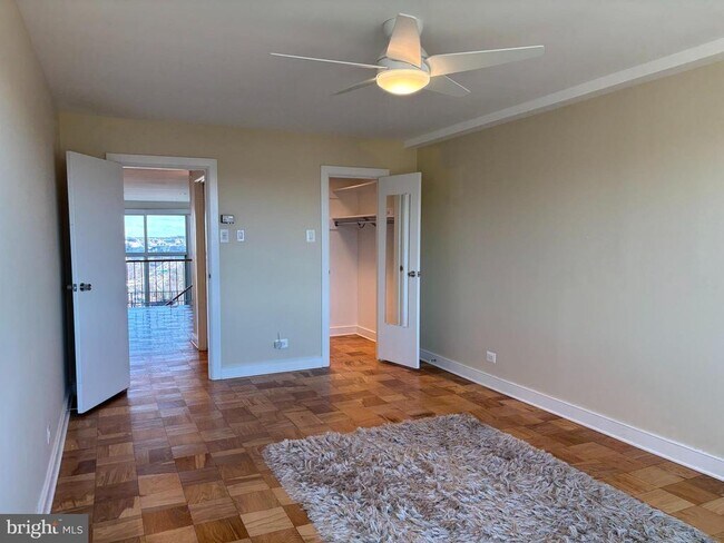 Building Photo - 1200 N Nash St