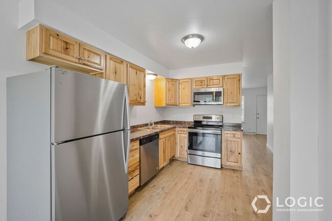 Building Photo - 820 W 1175 S