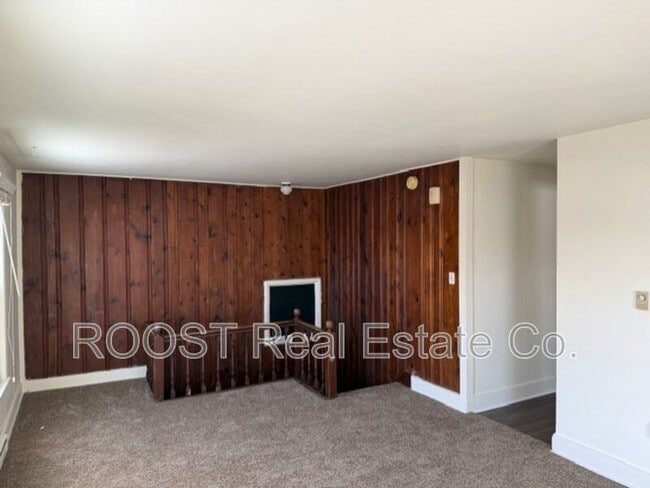 Building Photo - 38-42-42 E Xenia Ave