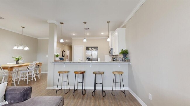 Building Photo - 2155 Big River St