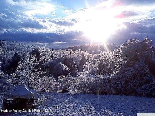 Building Photo - 7 Harmon Heights Rd