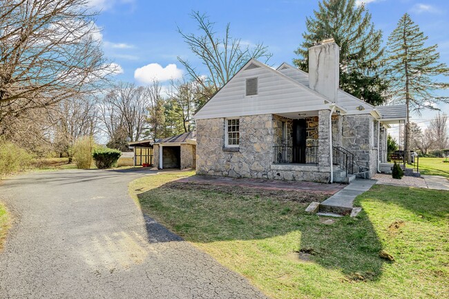 Building Photo - 2 Bed, 1 Bath Single Family home in Mechan...