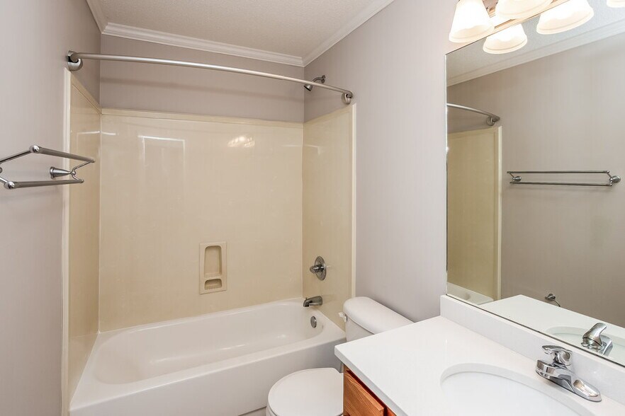 Building Photo - 4925 Noel Mission Dr