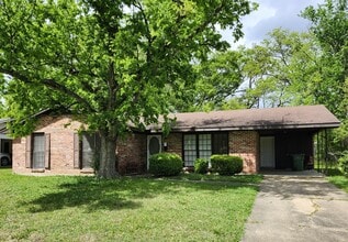 Building Photo - 1381 Biscayne Dr