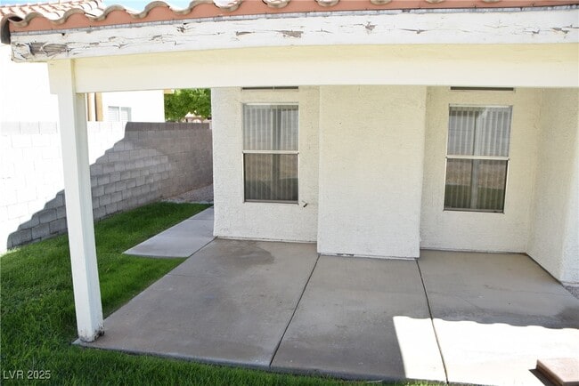 Building Photo - 5453 Desert Valley Dr