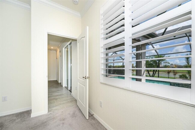 Building Photo - 15145 Spanish Point Dr
