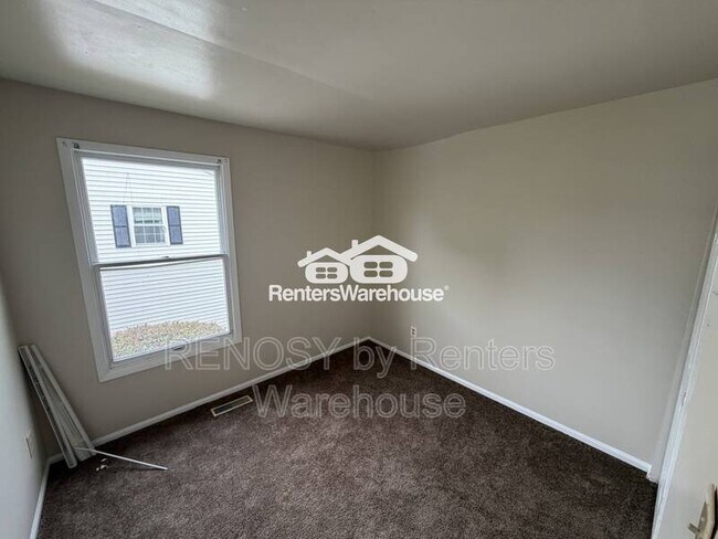 Building Photo - 1201 E 43rd St