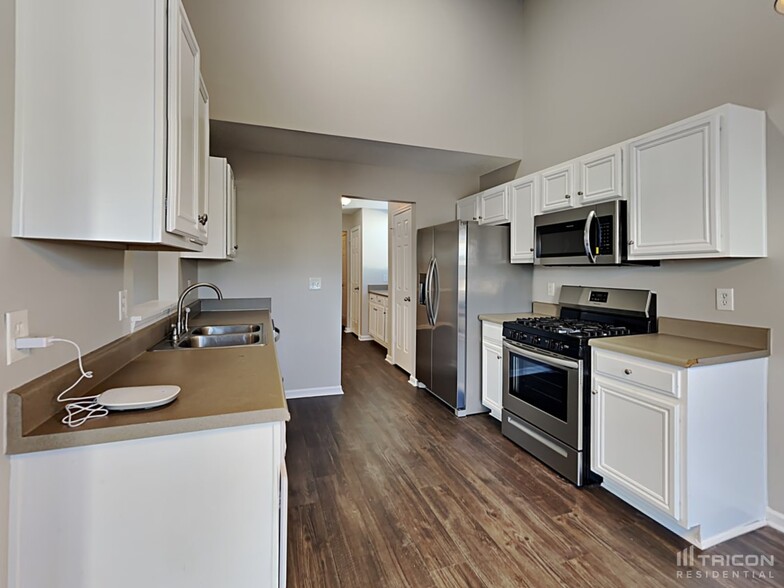 Building Photo - 5148 Estonian Dr