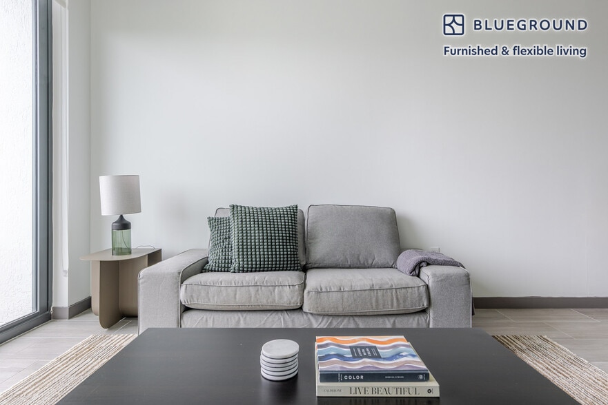 Building Photo - 6445 NE 7th Ave