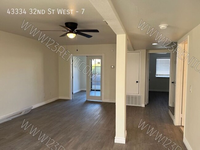 Building Photo - WEST LANCASTER 2BD/2BTH TOWNHOUSE W/ BONUS...