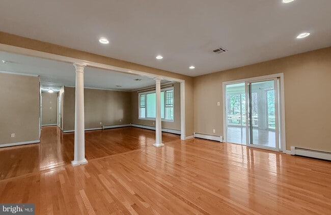 Building Photo - 19479 N Snow Hill Manor Rd