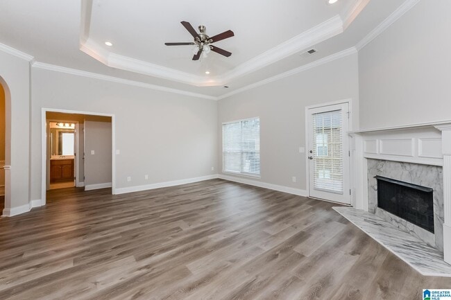 Building Photo - 1215 Riverford Dr
