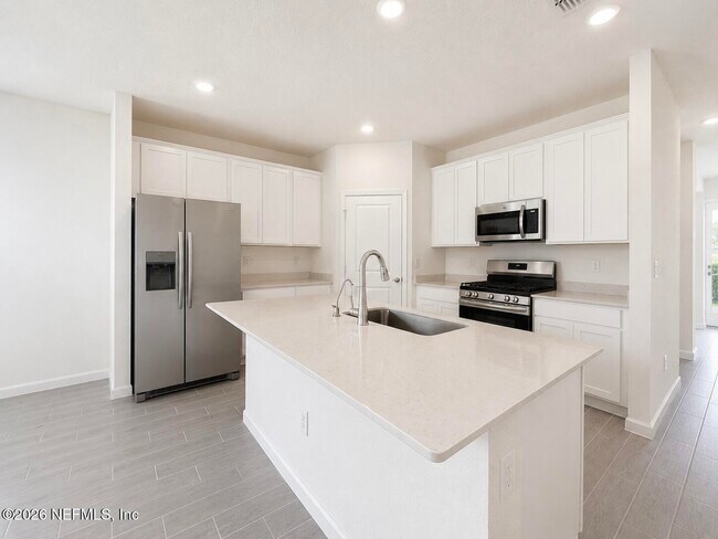 Building Photo - 112 Wrensong Pl