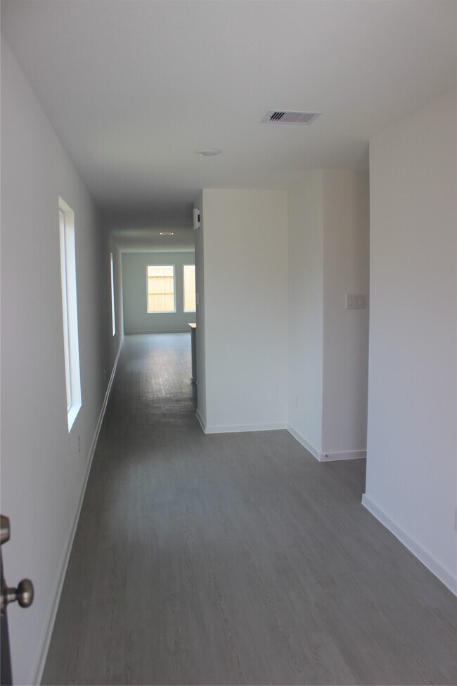 Building Photo - 3128 Twisted Myrtle Dr