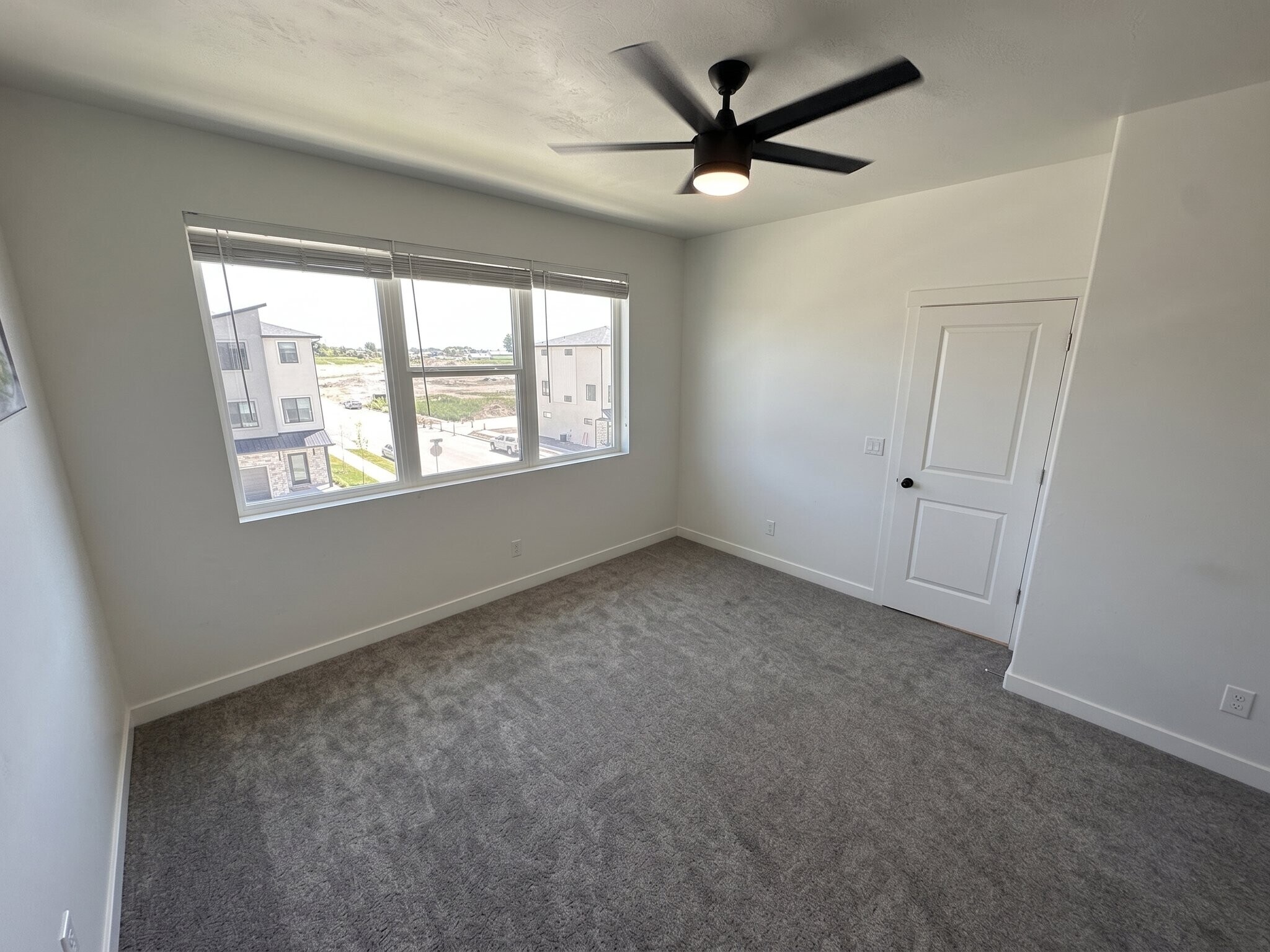 Building Photo - 476 S 900 W