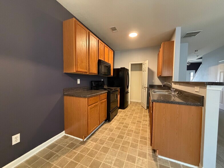 Building Photo - 2807 Snapfinger Mnr