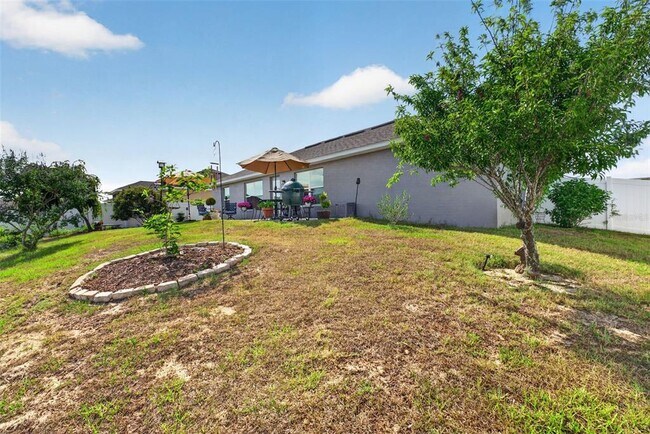 Building Photo - 2429 Twin Lake View Rd