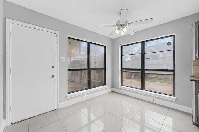 Building Photo - 7223 Mission Ct Dr