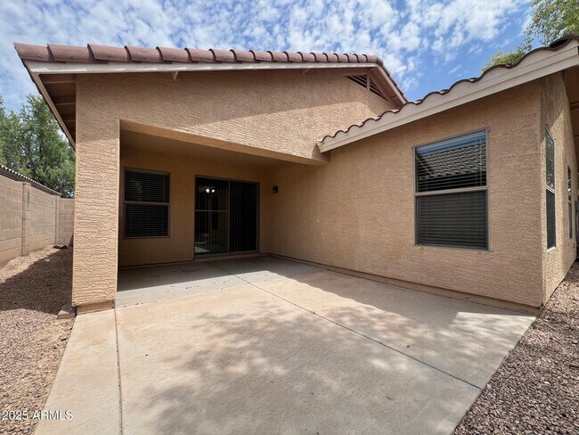 Building Photo - 3119 W Silver Creek Dr