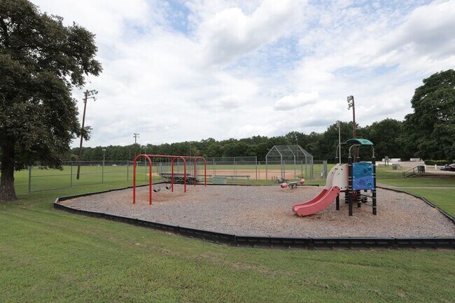 Building Photo - 10213 Wolfe Manor Ct