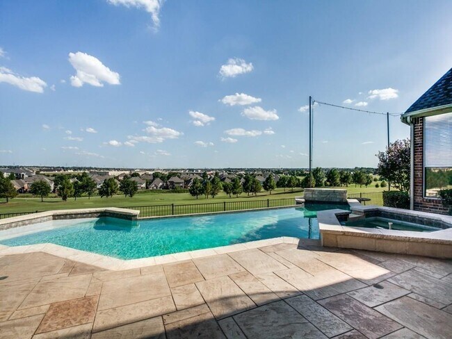 Building Photo - 1641 McGee Ln