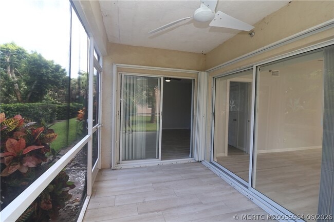 Building Photo - 2950 SE Ocean Blvd