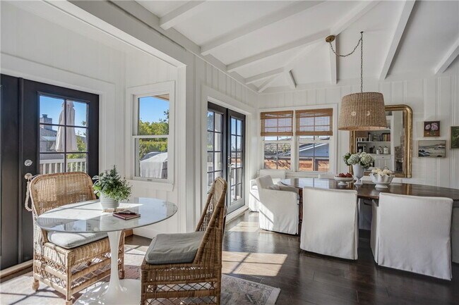 Building Photo - 38 S Portola