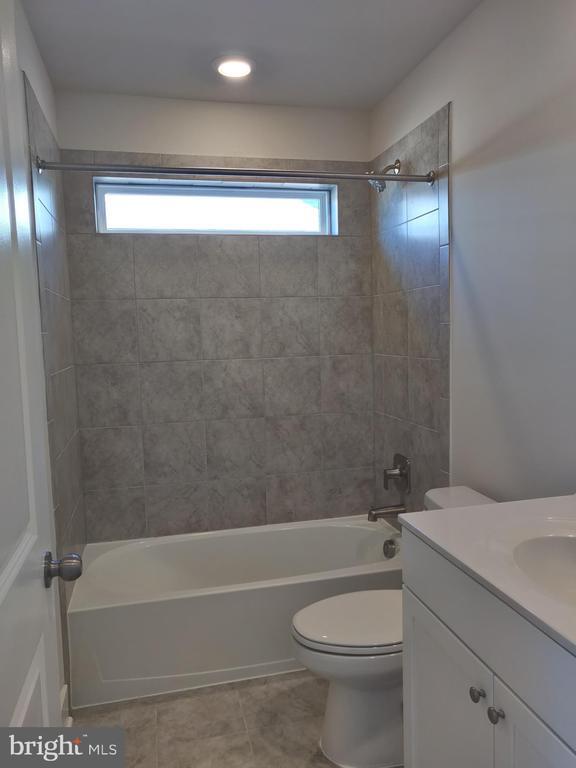 Building Photo - 2766 Bridgewater Dr