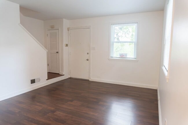Building Photo - Charming 2BR Home in Lily Ponds NE DC – Ac...