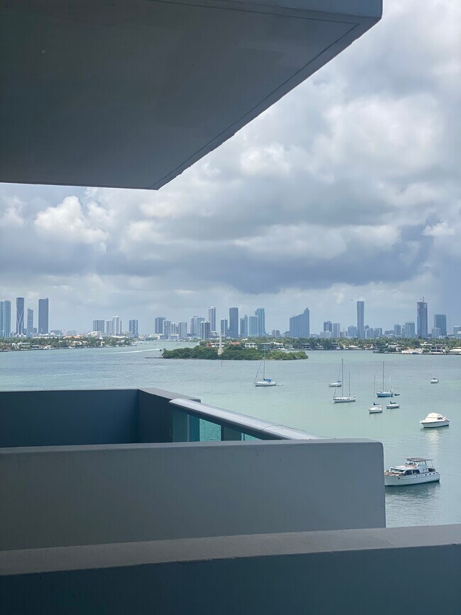 Building Photo - 1200 West Ave