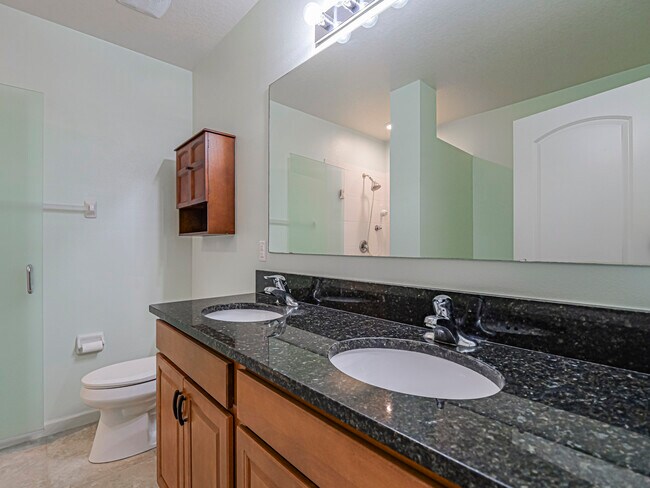 Building Photo - 1821 Berkshire Cir SW